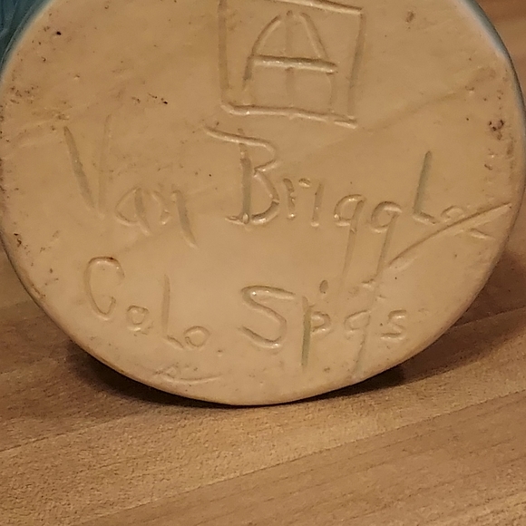 LORELIE VANBRIGGLE TURQUOISE MERMAID VASE - Picture 8 of 8